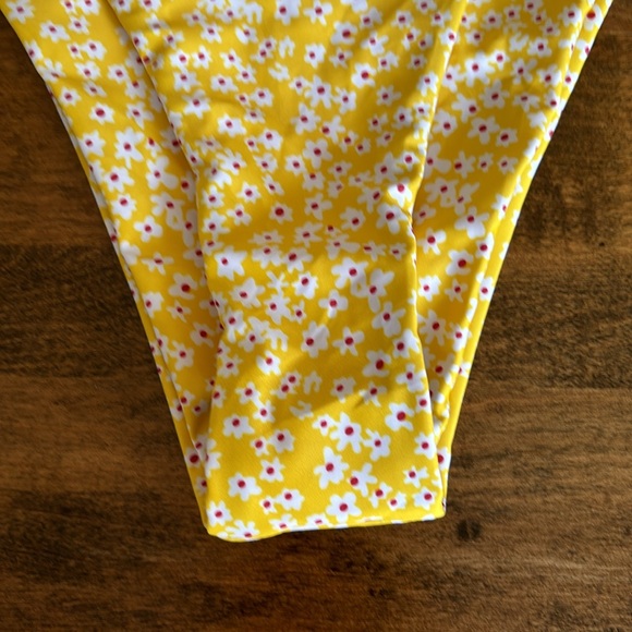 Zaful bikini bottoms. - Picture 3 of 6